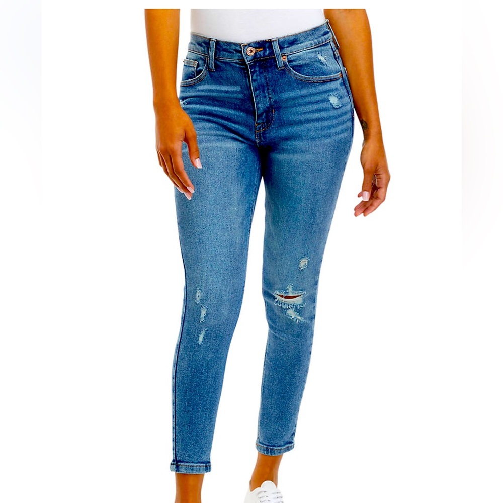 Celebrity pink size 3